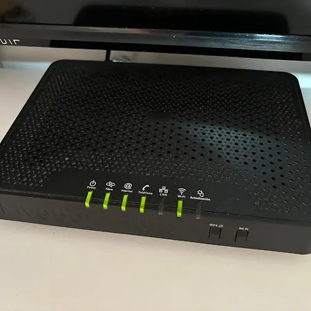 Aircon Cristianos, Quiet Zone, Chipeque Apartment *