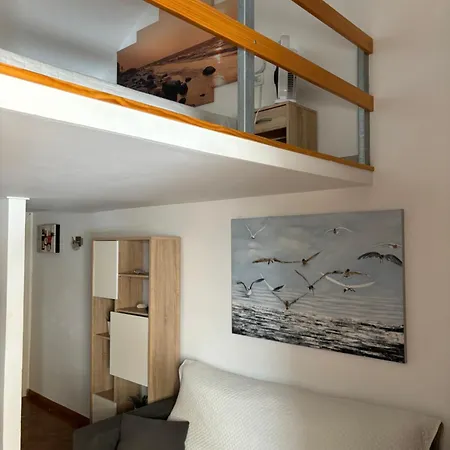 Apartment Aircon Cristianos, Quiet Zone, Chipeque